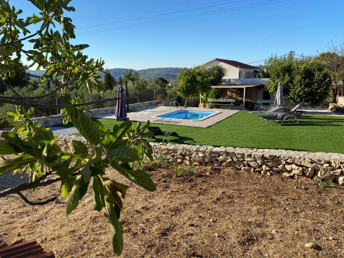 Old Stone Villa In Apokoronas Villa Nostalgia Kreta Fílippos Exterior photo